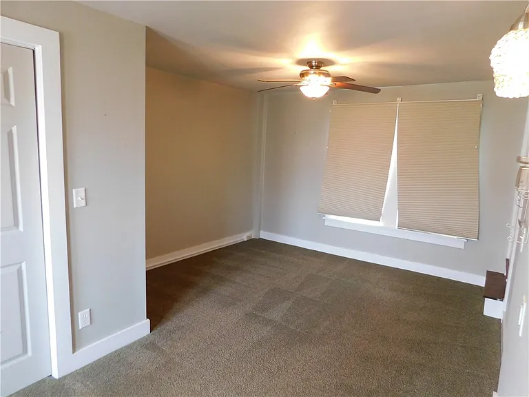 321 N Main St — Photo 11