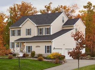 11 Lakeview Dr, Shirley, MA 01464