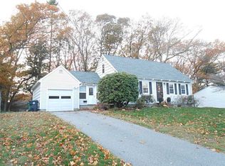 79 Saxony Dr, Warwick, RI 02886