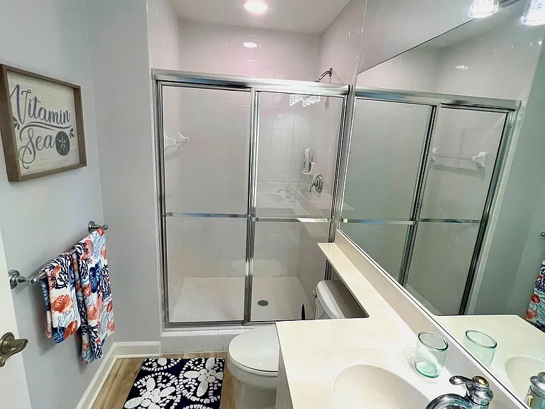 14200 Royal Harbour Ct — Photo 39