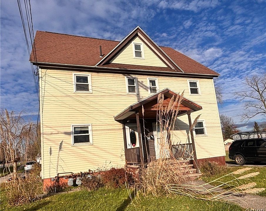 1st image of 401 E Yates St