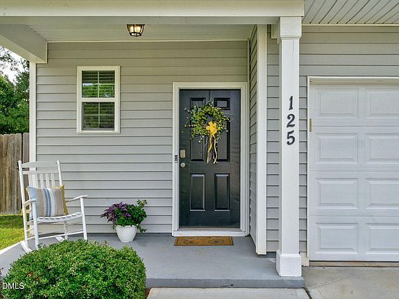 3rd image of 125 Lodestone Dr