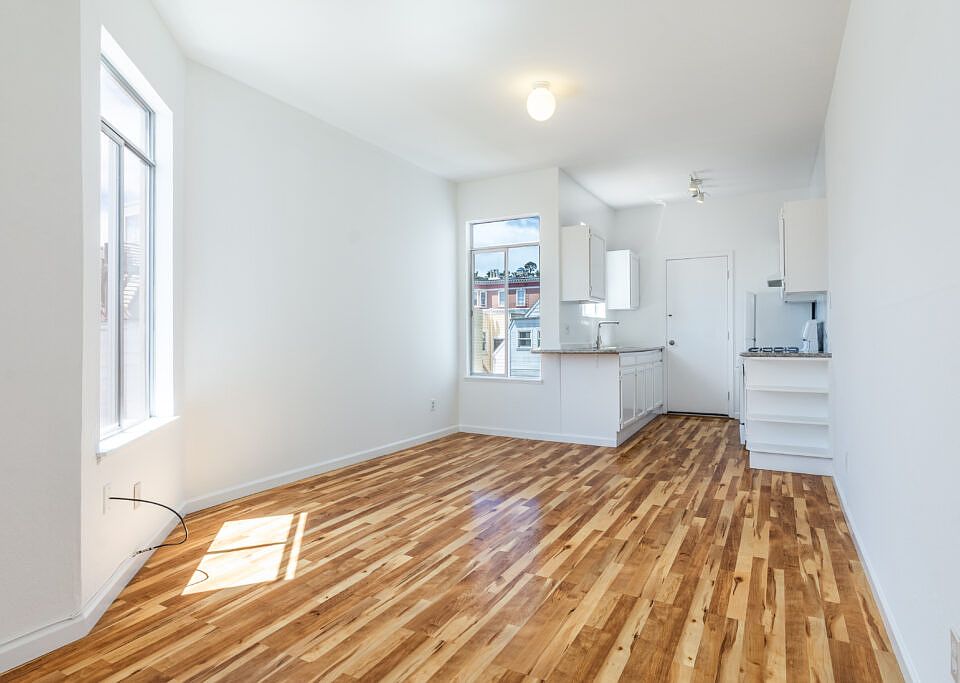 1st image of 144 Linda St #144