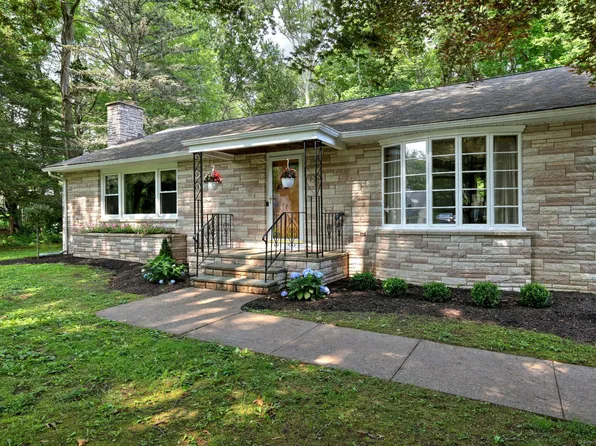 307 Fairlea Road, Orange, CT 06477