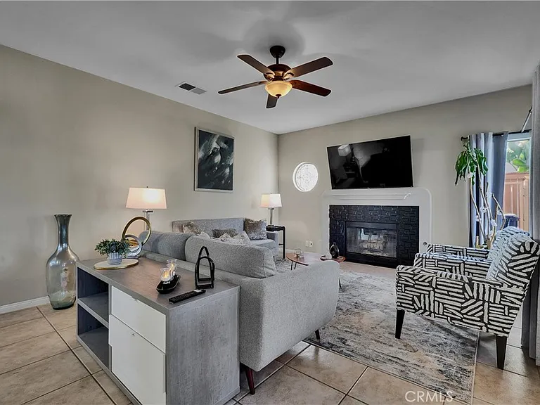 39990 Gibraltar Dr — Photo 31