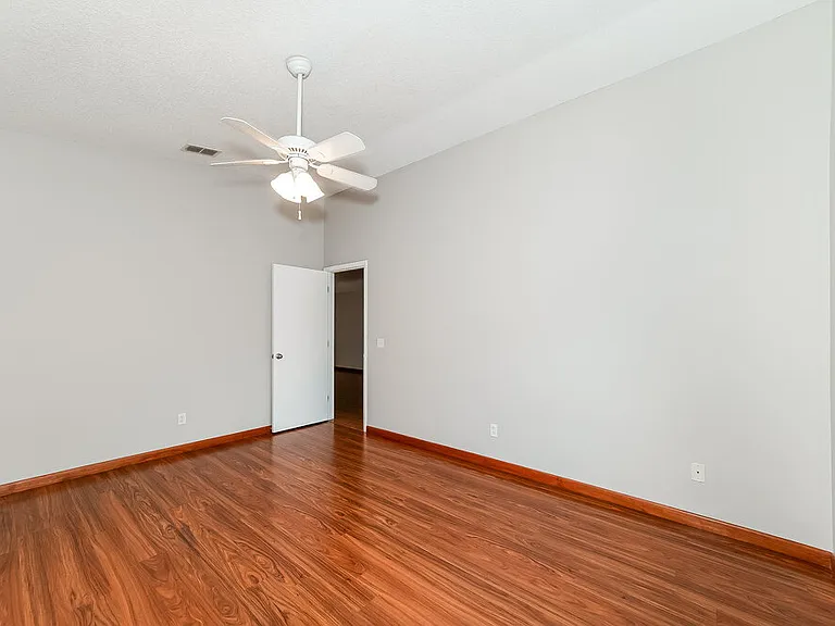 3575 Chinaberry Ln — Photo 9