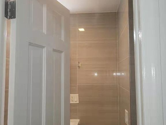 3rd image of 8628 25th Ave Floor 1