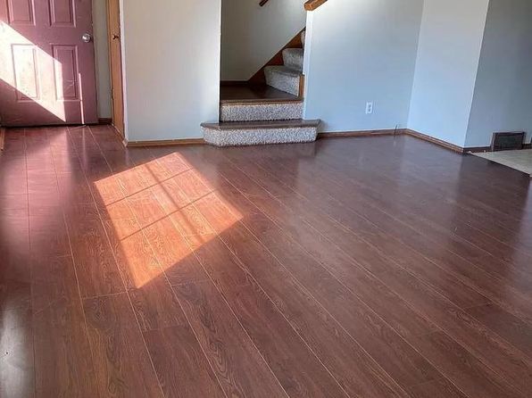 3703 Southwood Dr #3703