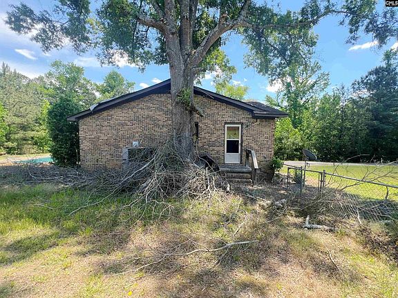 3rd image of 554 Woodland Rd