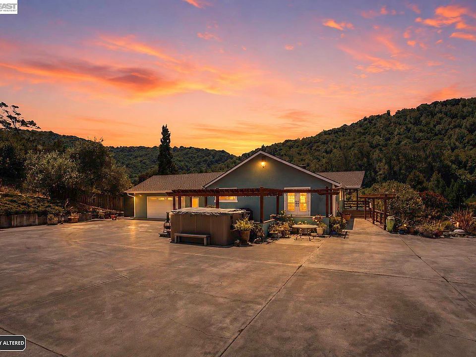 1st image of 26928 Palomares Rd