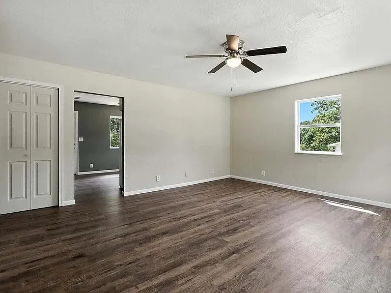2 bed, 720 sqft, $875 — Photo 4