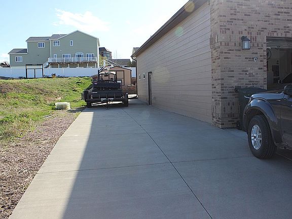 RV/Extra Parking