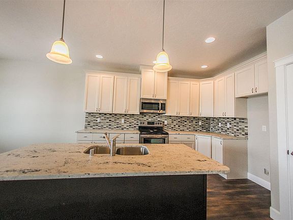 5th image of 1605 E Palos Verdes Ln