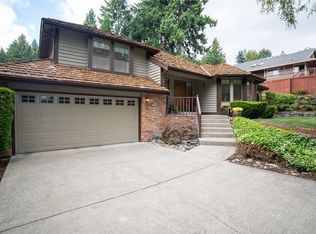 7005 56th St W, University Place, WA