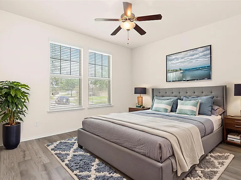 23607 Legano Dr — Photo 9