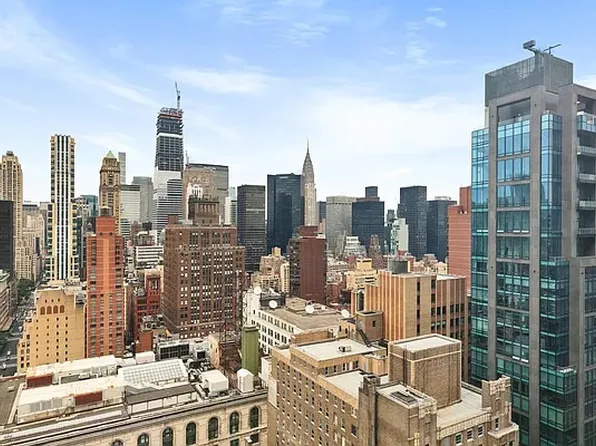 325 Fifth Avenue image 7 of 14