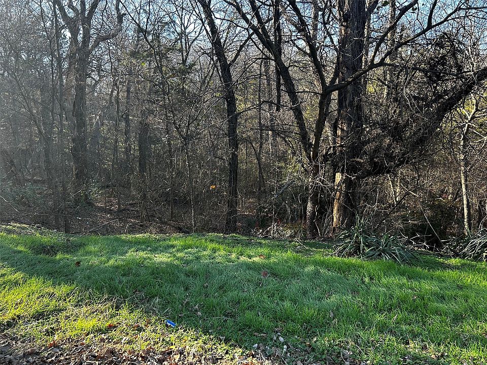1st image of 236-237 Stone Circle Dr