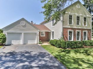 3854 Barberry Ct, Hoffman Estates, IL 60192