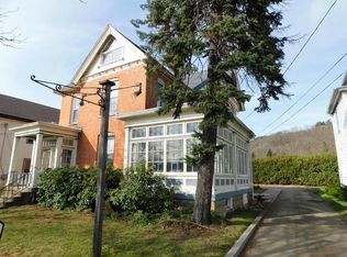 808 Pennsylvania Ave W, Warren, PA 16365