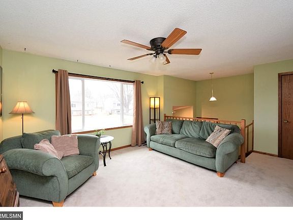 4th image of 11141 Louisiana Ct E