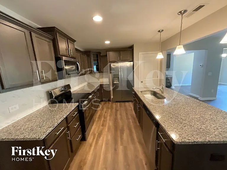 849 Bitting Hall Dr — Photo 4
