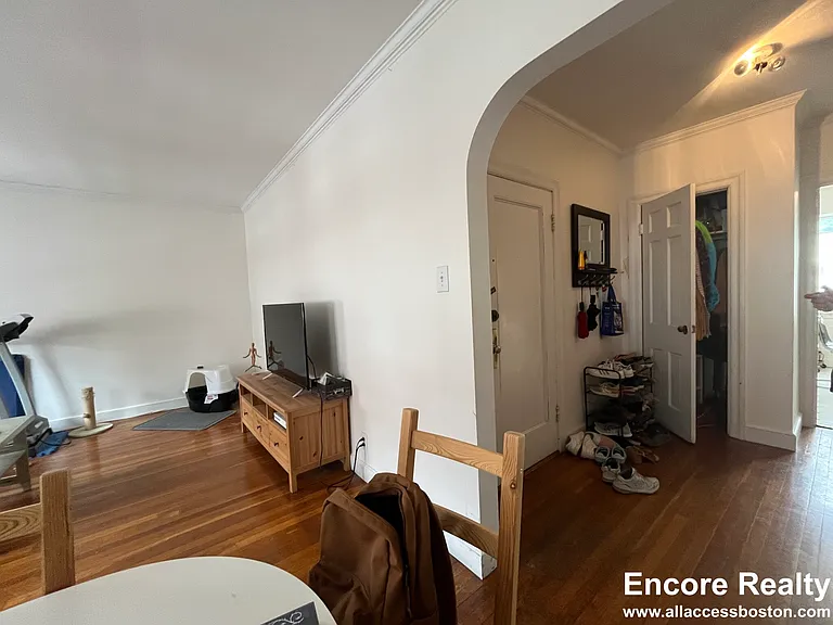 20 Fairbanks St #8 — Photo 6