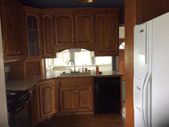 Kitchen includes Refrigerator, Stove, Dishwasher