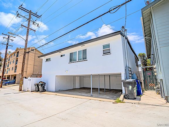 5th image of 4177 Georgia St