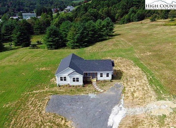 3rd image of 333 Olde Fields Dr