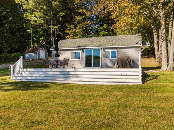 5700 E Blue Gill Bend Ave, Ellsworth, MI 49729