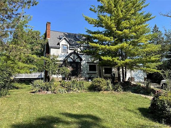 2nd image of 4135 Sylvan Dr