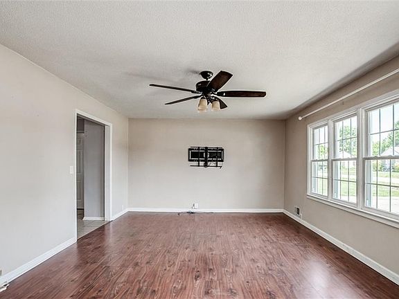 4th image of 304 Floyd Rd