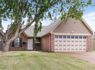 2228 Valley Edge Dr, Cordova, TN 38016