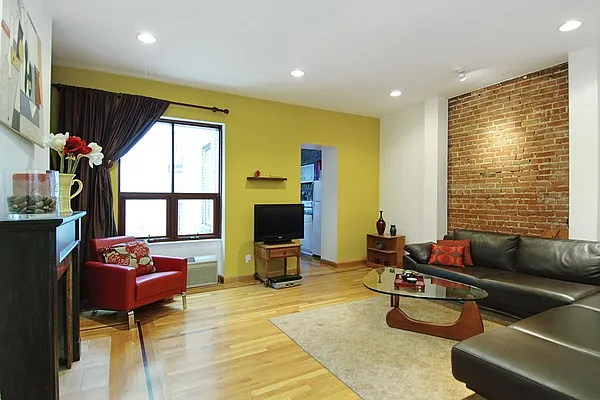 Rented by Corcoran | media 1