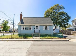 4 Spring Valley Rd, West Roxbury, MA 02132
