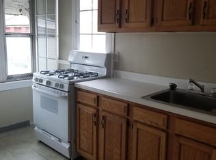 69 N Charlotte St FL 2ND, Pottstown, PA 19464