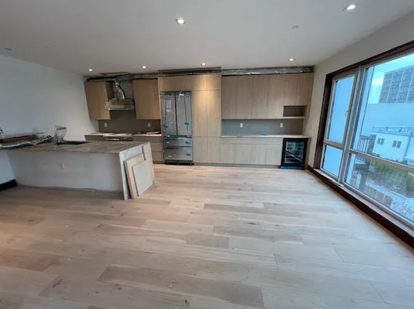 87 Jefferson Street image 3 of 12