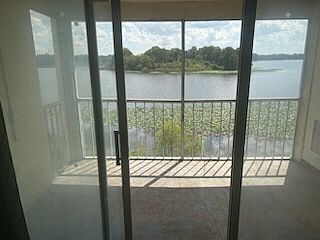 1st image of 4016 Versailles Dr #4016