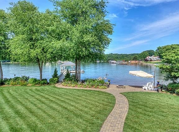 3rd image of 4325 Pointe Norman Dr