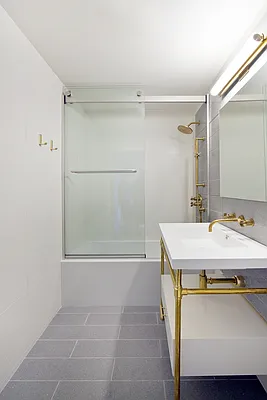 Rented by Bold New York | media 30