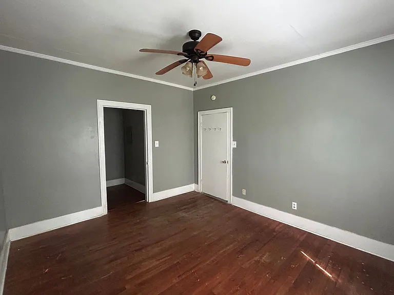 318 S Limestone St — Photo 15
