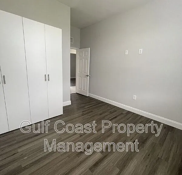 662 Windermere Dr — Photo 9