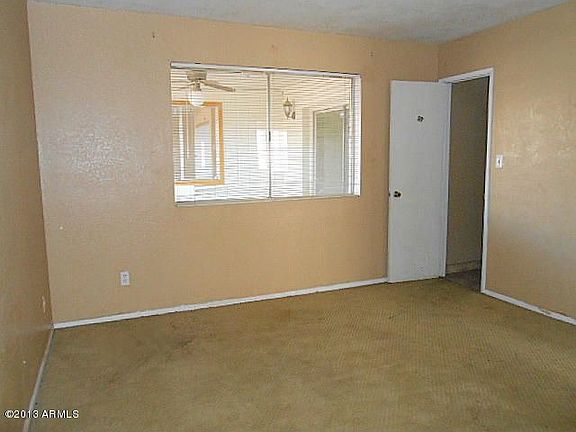 5th image of 3340 E Emelita Ave