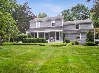 114 Goltra Dr, Basking Ridge, NJ 07920