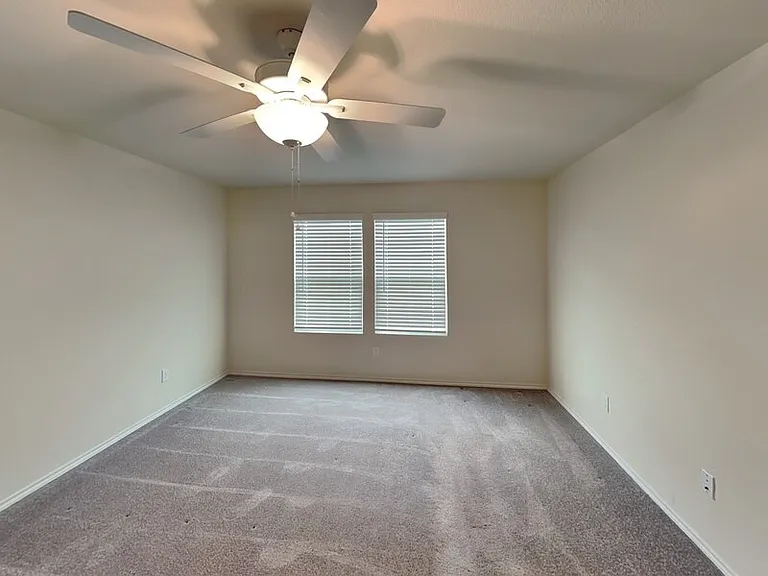 16009 Rein Ave — Photo 6