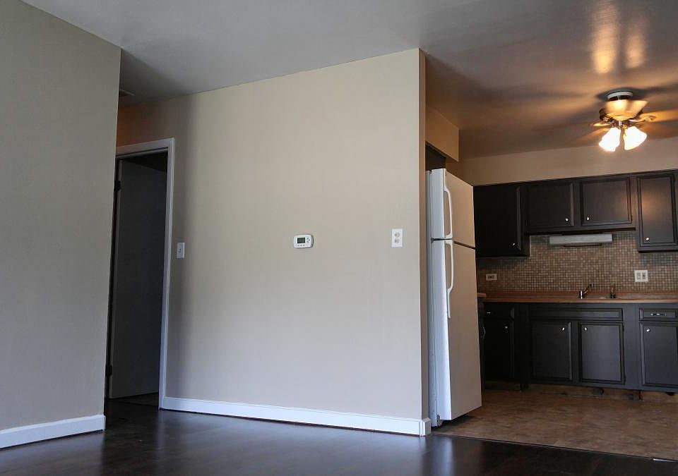 1st image of 1302 Kingsbury Dr