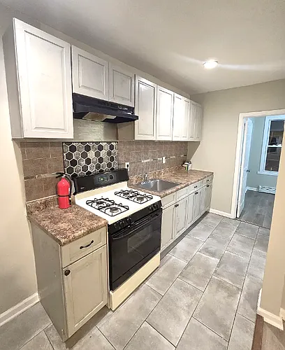 29 Taylor St Photo 1