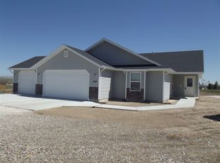 220 Flora Dr, Spring Creek, NV 89815