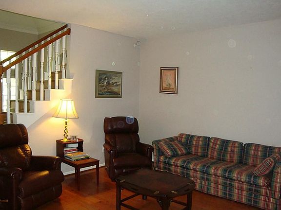 4th image of 2503 Forest Glen Ct