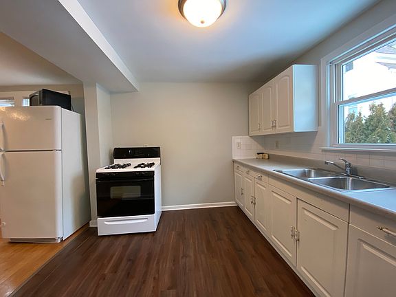 4th image of 5517 W Higgins Ave #Ch